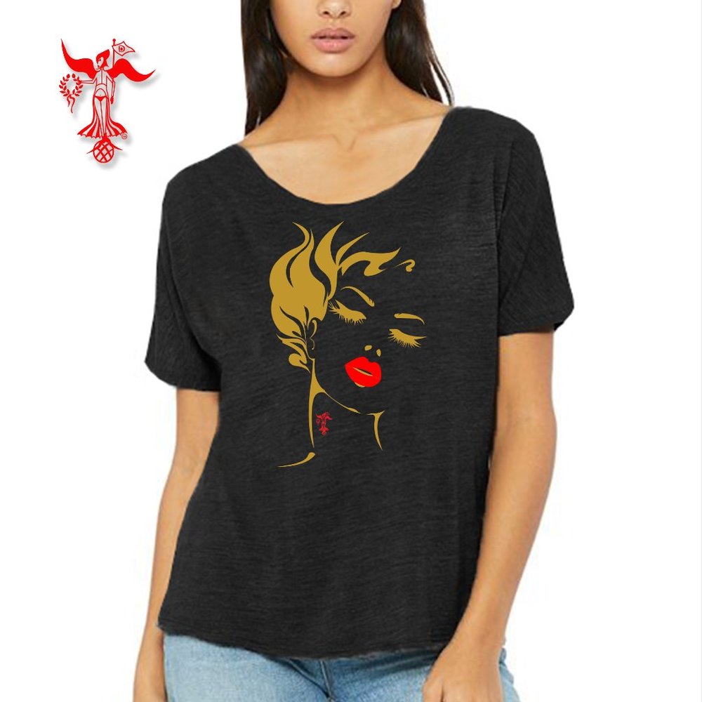 Della Penna Fashion short sleeve silk screened t-shirt